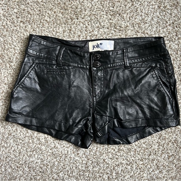 🦋 Jolt Faux Leather Shorts Size 1 Juniors - Picture 1 of 7